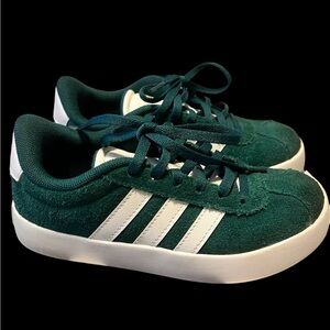 Adidas Kids' VL Court 3.0 Sneaker size 13k color green with white.